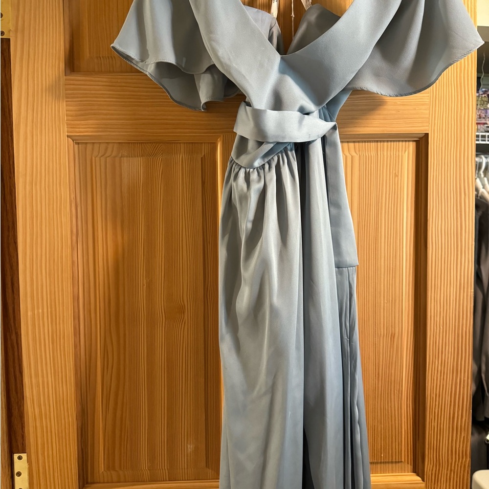 Light blue floor length dress - Picture 2 of 4
